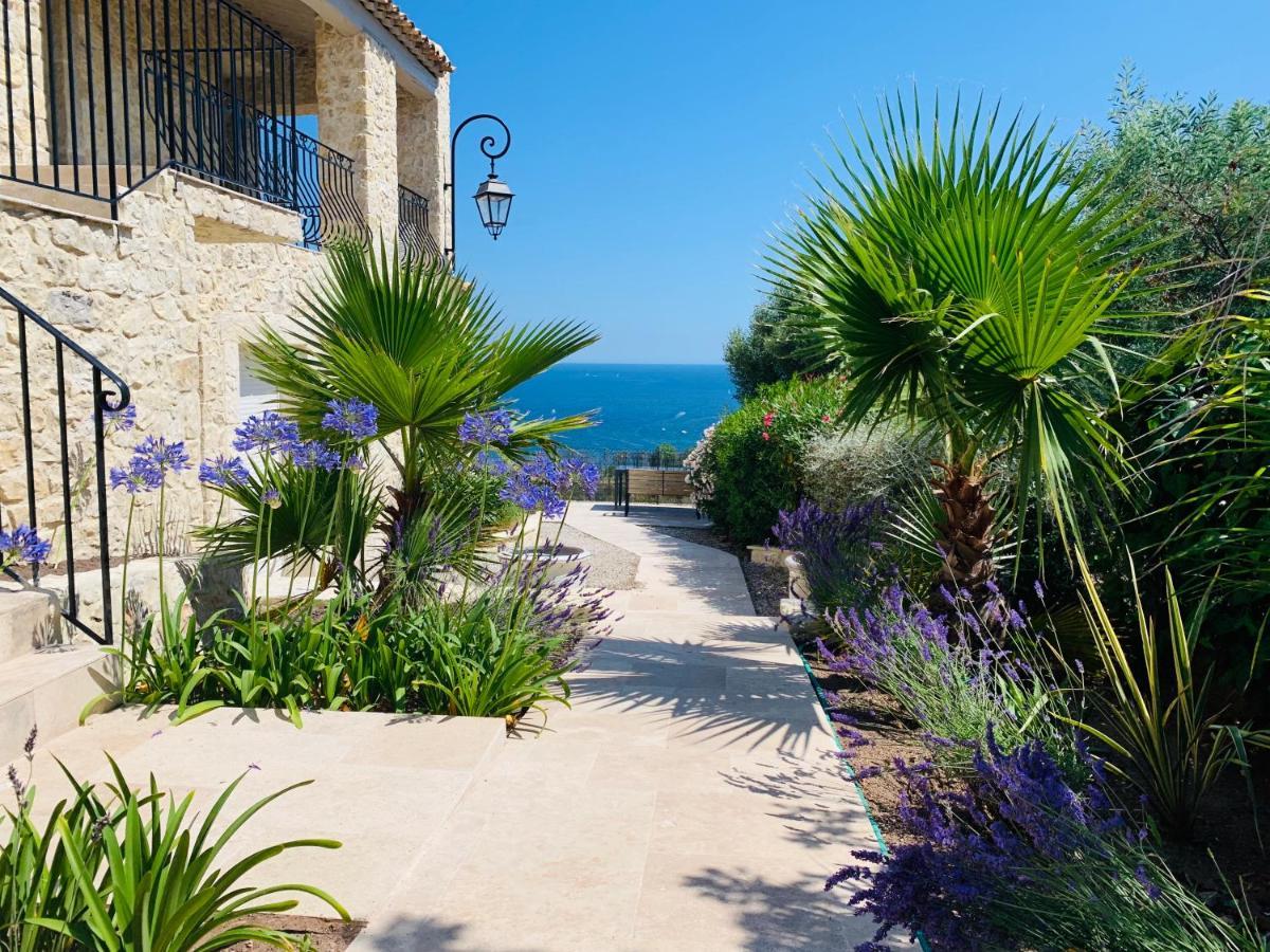 Grand Baie * Saint-Raphael (Var)