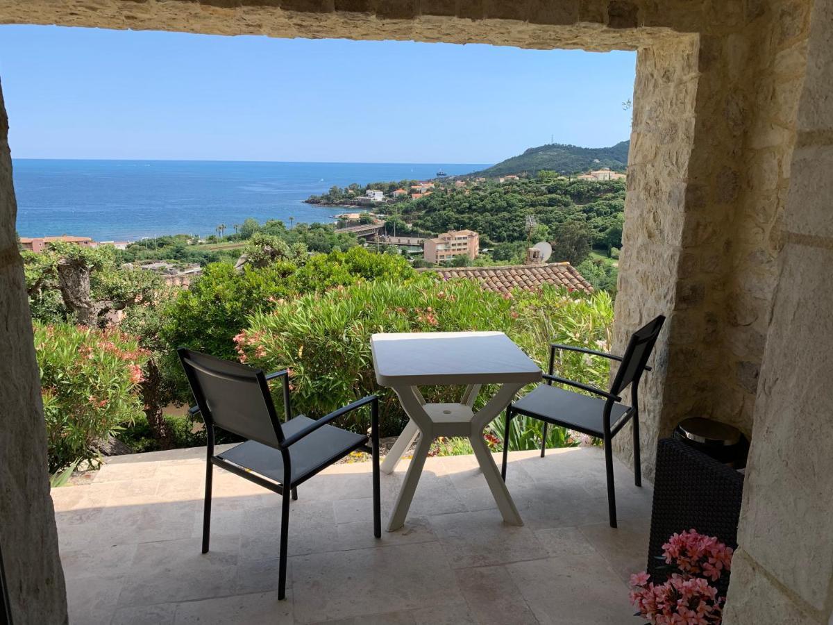 Grand Baie Saint-Raphael (Var)