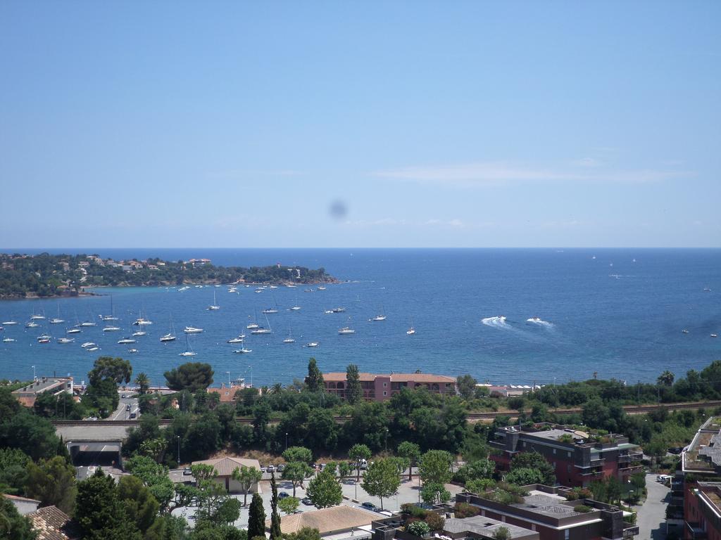 Grand Baie Saint-Raphael (Var)