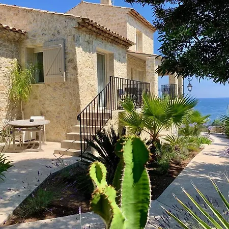Villa Grand Baie Saint-Raphael  Exterior photo